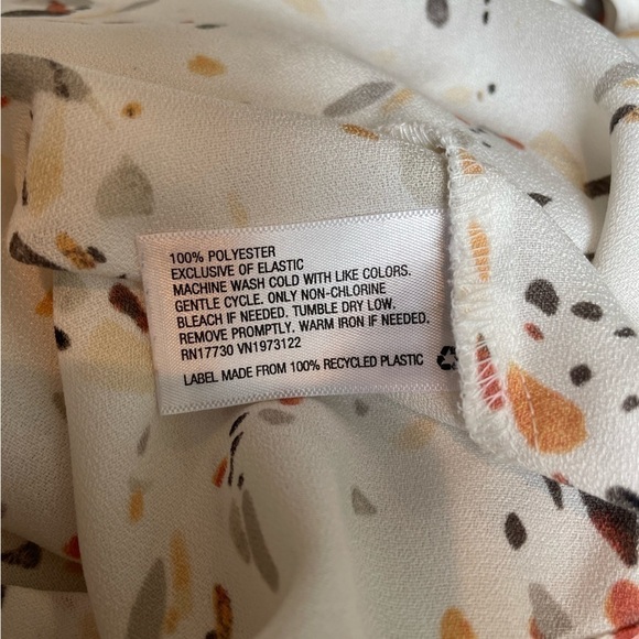 A New Day Ivory Abstract Tie-Neck Peasant Blouse, M - Picture 7 of 7